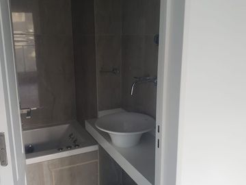 DEPARTAMENTO 4 AMBIENTES VENTA FLORES COCHERA