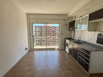 DEPARTAMENTO 2 AMBIENTES VENTA AVELLANEDA BALCON