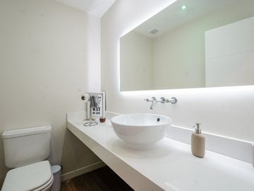 DEPARTAMENTO 2 AMBIENTES VENTA BELGRANO COCHERA