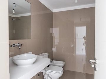 DEPARTAMENTO 4 AMBIENTES VENTA URQUIZA COCHERA