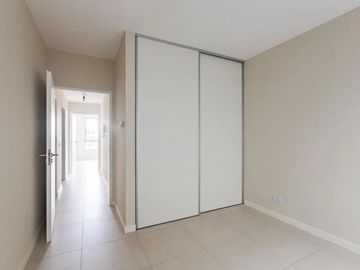 DEPARTAMENTO 4 AMBIENTES VENTA URQUIZA COCHERA
