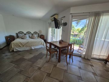 Casa 10 Ambientes VENTA Aranzazu Escobar Pileta