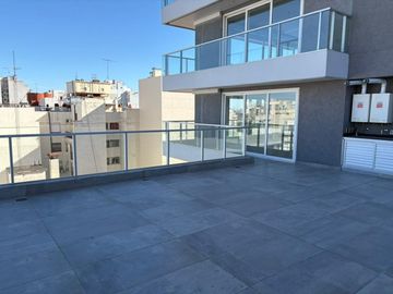 DEPARTAMENTO 4 AMBIENTES VENTA FLORES TERRAZA