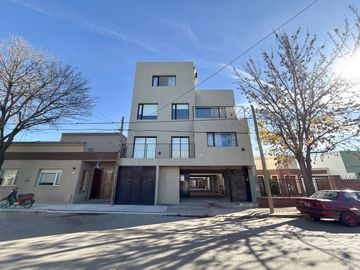 VENTA DEPARTAMENTO 2 DORMITORIOS COCHERA TANDIL