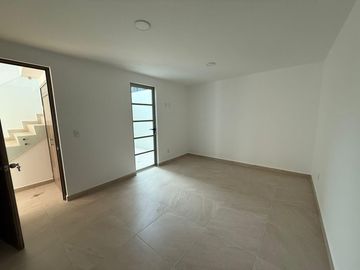 VENTA DE CASA NUEVA EN CONJUNTO FRISONES II EN CACALOMACAN TOLUCA