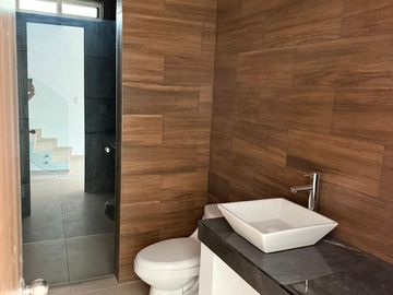 VENTA DE CASA NUEVA EN CONJUNTO FRISONES II EN CACALOMACAN TOLUCA