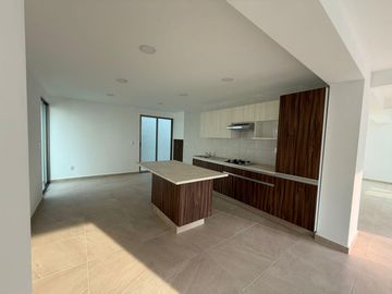 VENTA DE CASA NUEVA EN CONJUNTO FRISONES II EN CACALOMACAN TOLUCA