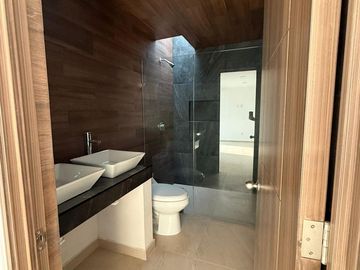 VENTA DE CASA NUEVA EN CONJUNTO FRISONES II EN CACALOMACAN TOLUCA