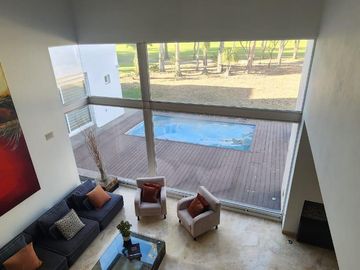 CASA EN VENTA EN EL CAMPESTRE DE GOLF