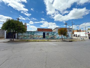 EN VENTA CASA CON DEPENDENCIAS VILLA ITALIA TANDIL