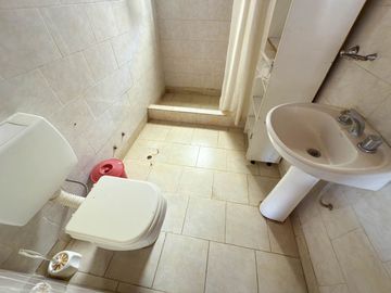 EN VENTA CASA CON DEPENDENCIAS VILLA ITALIA TANDIL