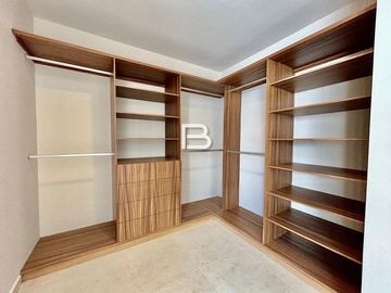 Residencial arbolada casa a estrenar en venta