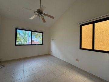 EN VENTA CASA EN GARCÍA LAVIN MÉRIDA PRIVADA XAMAN KAB