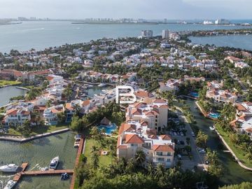 En Venta Departamento en Isla Dorada Cancún