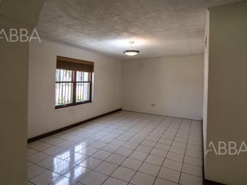 VENTA DE CASA EN COLONIA CENTRO DE CIUDAD CAMARGO