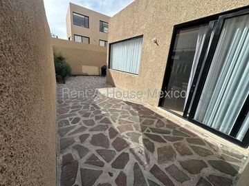 Altos de Juriquilla departamento de 208 m2 en VENTA RAH1818