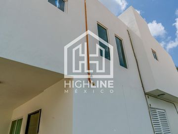 CASA EN VENTA EN PLAYA DEL CARMEN 3 HABITACIONES CON GYM, CASA CLUB ALBERCA, GRILL, PRIVADO