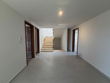 Casa en pre venta en Lomas de Angelopolis III, Parque Chiapas, Puebla. 4 recamaras.