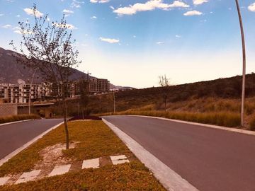 TERRENO EN VENTA VALLE PONIENTE CORDILLERA RESIDENCIAL SANTA CATARINA N.L.