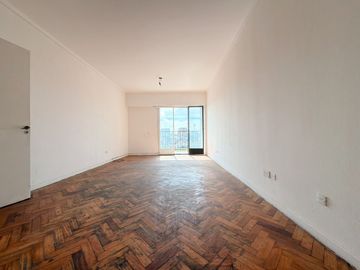 VENTA DPTO 3 AMB C/ DEPENDENCIA BAULERA BALVANERA