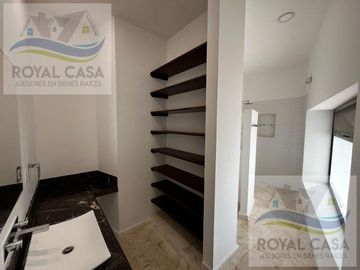 CASA EN VENTA CON ACABADOS DE MARMOL EN  RESIDENCIAL BOSQUES DE BAMBU PLAYA DEL CARMEN