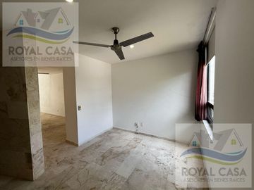 CASA EN VENTA CON ACABADOS DE MARMOL EN  RESIDENCIAL BOSQUES DE BAMBU PLAYA DEL CARMEN