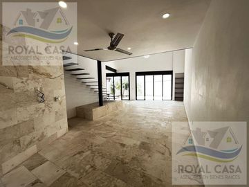 CASA EN VENTA CON ACABADOS DE MARMOL EN  RESIDENCIAL BOSQUES DE BAMBU PLAYA DEL CARMEN