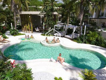 Venta de Casa en Playa del Carmen 4 Habitaciones y Casa Club