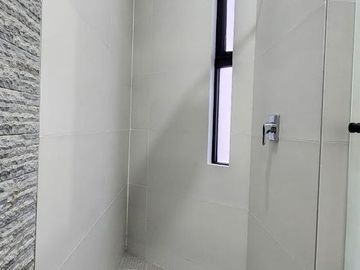PUNTA TIBURON, Casa en VENTA con alberca y jardin
