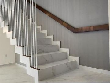 PUNTA TIBURON, Casa en VENTA con alberca y jardin