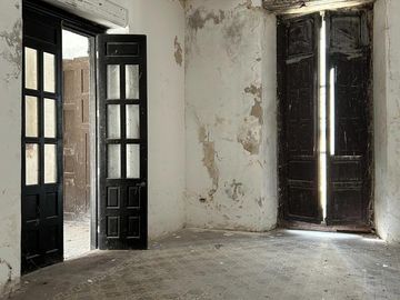 SE VENDE CASONA ANTIGUA EN EL CENTRO HISTORICO DE LA CIUDAD DE CAMPECHE