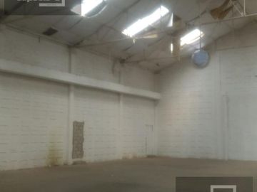 BODEGA EN VENTA AL NORTE MUY CERCA DE AV. DE LAS INDUSTRIAS