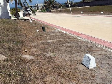 Terreno en venta, Blvd Bahía, Las Olas Residencial, Riviera Veracruzana