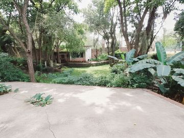 VENTA DE CASA 5 DORMITORIOS B °LOS PERALES