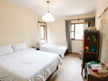 VENTA DE CASA 5 DORMITORIOS B °LOS PERALES