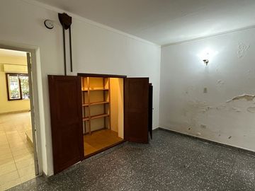 VENTA CASA C/COCHERA ZONA PARQUE SAN MARTIN