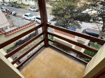 VENTA CASA C/COCHERA ZONA PARQUE SAN MARTIN