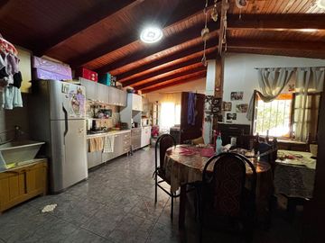 VENTA CASA 3 DORMITORIOS PRE FABRICADA LOS PERALES