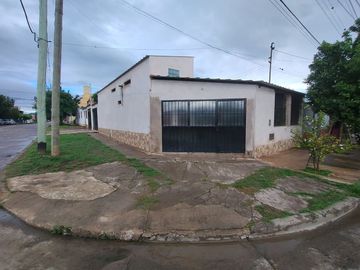 VENTA-CASA 3 DORMITORIOS-156 M2-A. COMEDERO