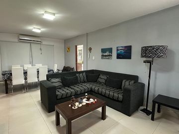 VENTA CASA COUNTRY LAS DELICIAS 3 DORM + PILETA