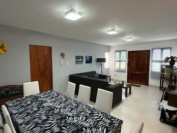VENTA CASA COUNTRY LAS DELICIAS 3 DORM + PILETA