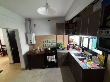 VENTA DUPLEX 4 DORMITORIOS EN Bº LOS PERALES