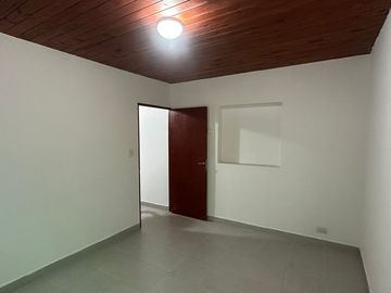 VENTA CASA 1 DORMITORIO VILLA JARDÍN DE REYES