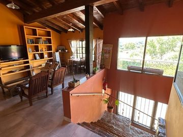 HOSTAL 5 HABITACIONES + 1 DEPTO HUMAHUACA
