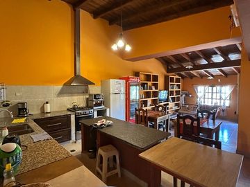 HOSTAL 5 HABITACIONES + 1 DEPTO HUMAHUACA