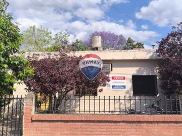 VENTA CASA  ZONA COMERCIAL 300M2 - CDAD. PERICO