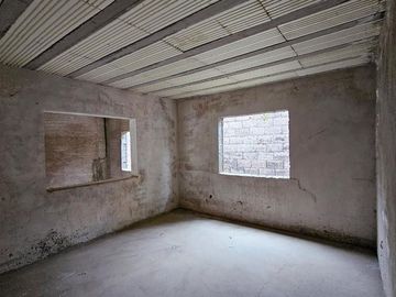 VENTA CASA A TERMINAR - B° SARGENTO CABRAL
