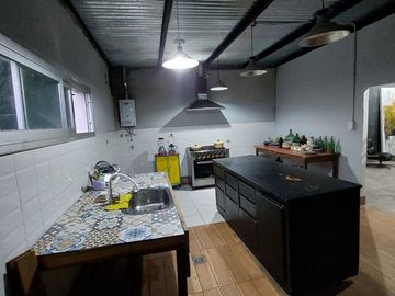 VENTA GALPON DE USOS MULTIPLES 500m2 -  YALA