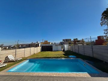 VENTA QUINCHO  367,20 m²  - B° ALTOS DEL ZAPLA