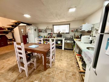VENTA GALPÓN + DEPTO B° CERRO LAS ROSAS